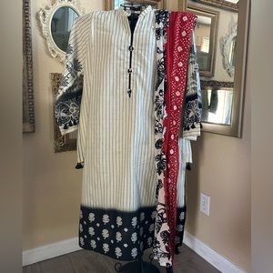 3 piece NWOT Junaid Jamshed Salwar Kameez - size Large